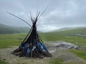 Посетили термальный источник в Архангайском аймаке Монголии